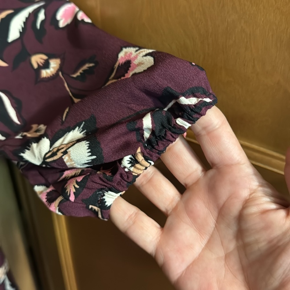 Ann Taylor Floral burgundy, dress size 10 belt - Picture 5 of 9